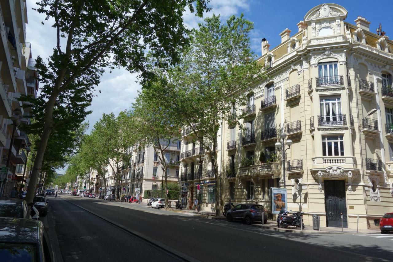 Apartment - A Deux Pas Du Palais Des Festivals *
